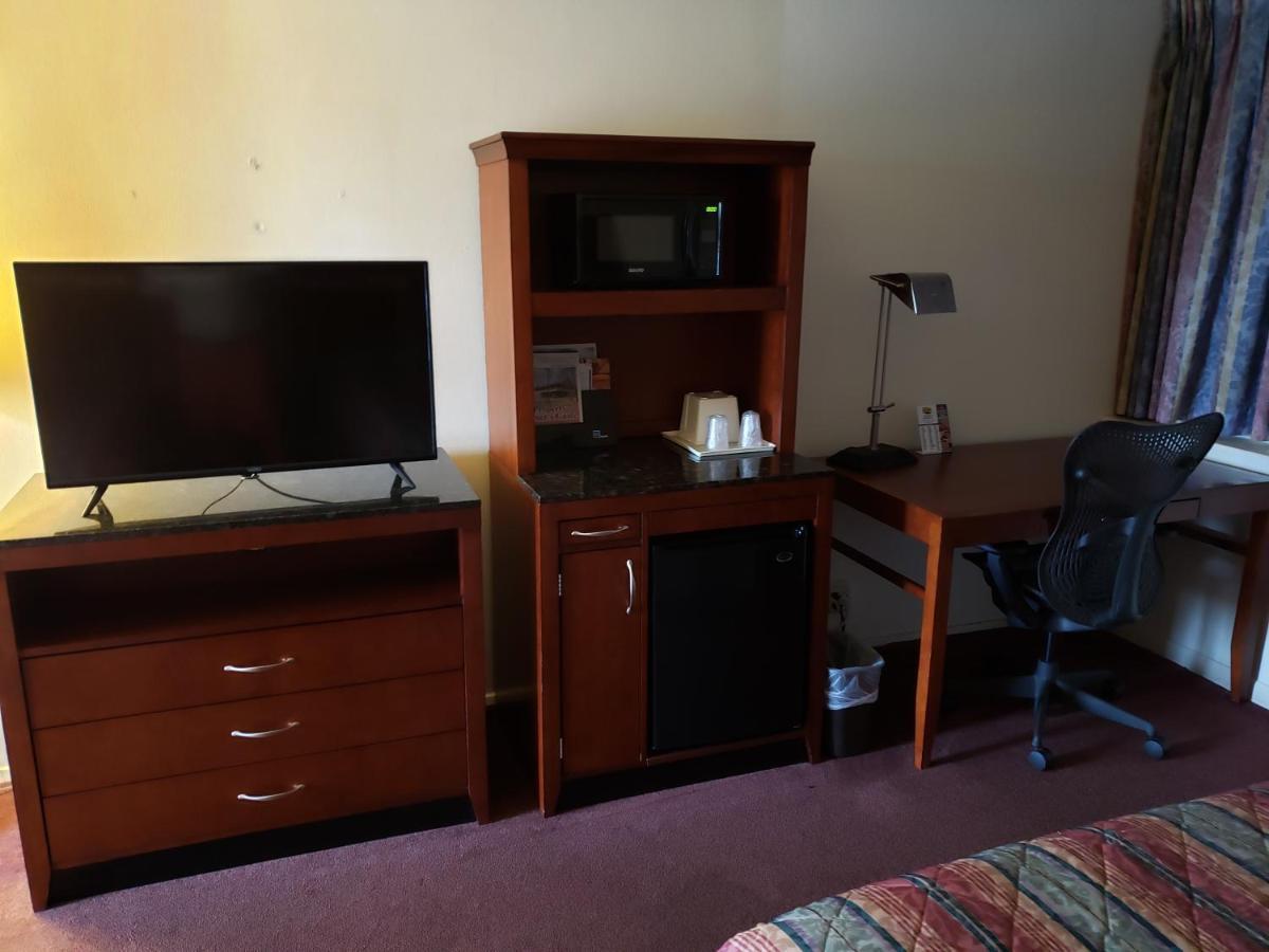 Huntingdon Motor Inn Εξωτερικό φωτογραφία
